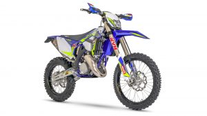 125 SE FACTORY