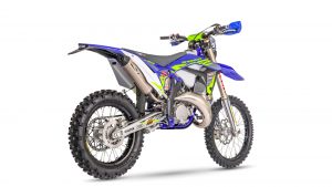 125 SE FACTORY